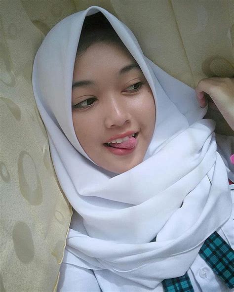 jilbab ngentot Search